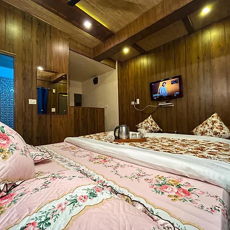 Vanshika Homes Near Mall Road Kasauli Exterior photo