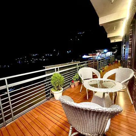 Vanshika Homes Near Mall Road Kasauli Exterior photo