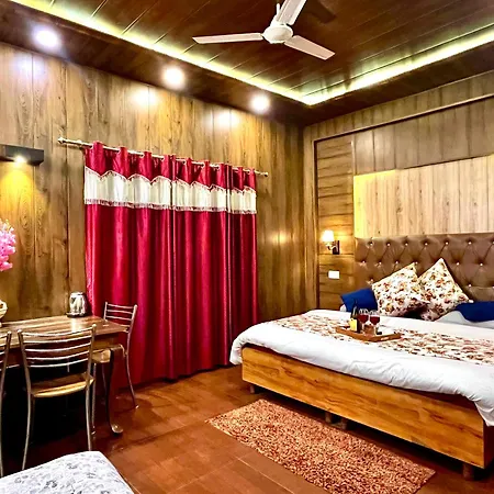 Vanshika Homes Near Mall Road Kasauli Exterior photo